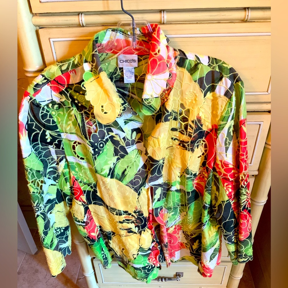 Chicos Linen Floral Embroidered Top/Jacket Size 2 or Large